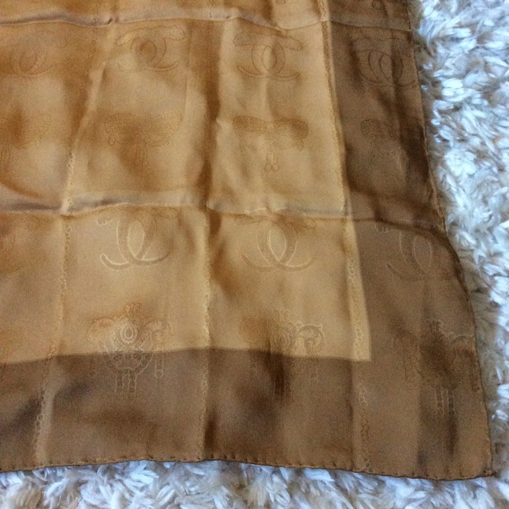 Scarf - Picture 3 of 6